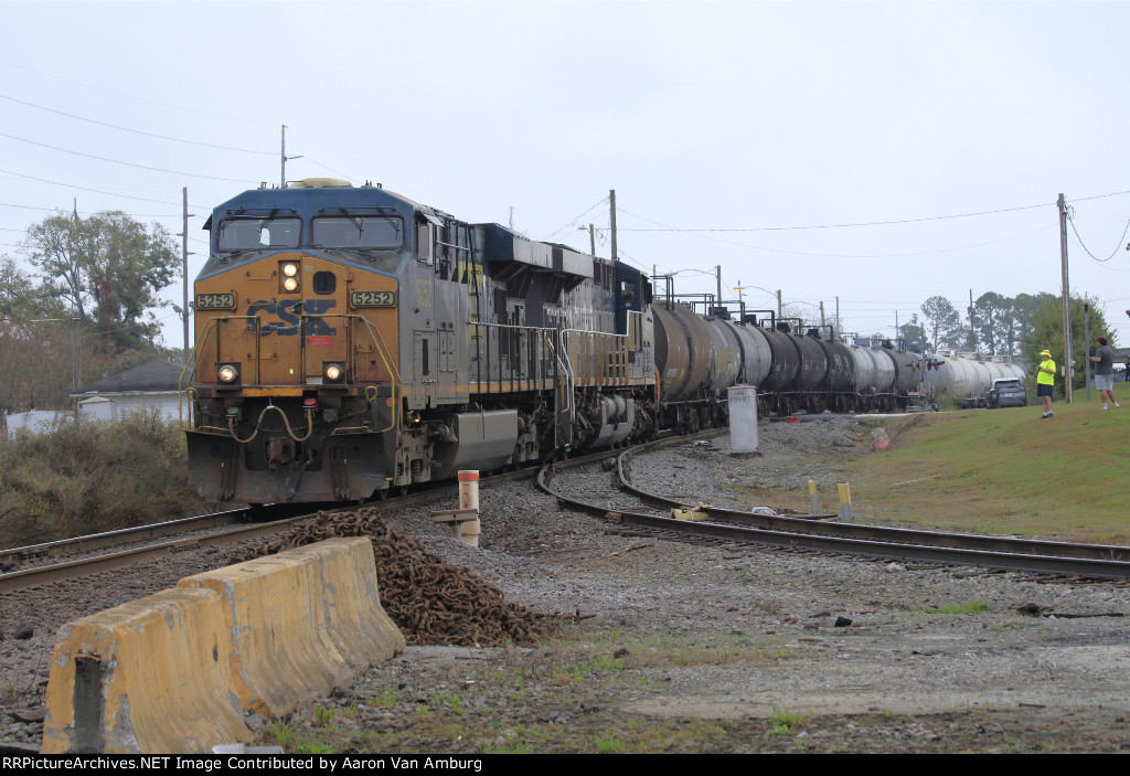 CSXT M606